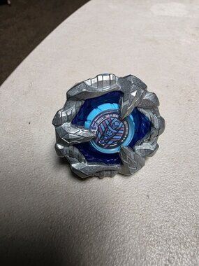 Takara Tomy Beyblade X | UX-07 Sphinx Cowl 1-80GF